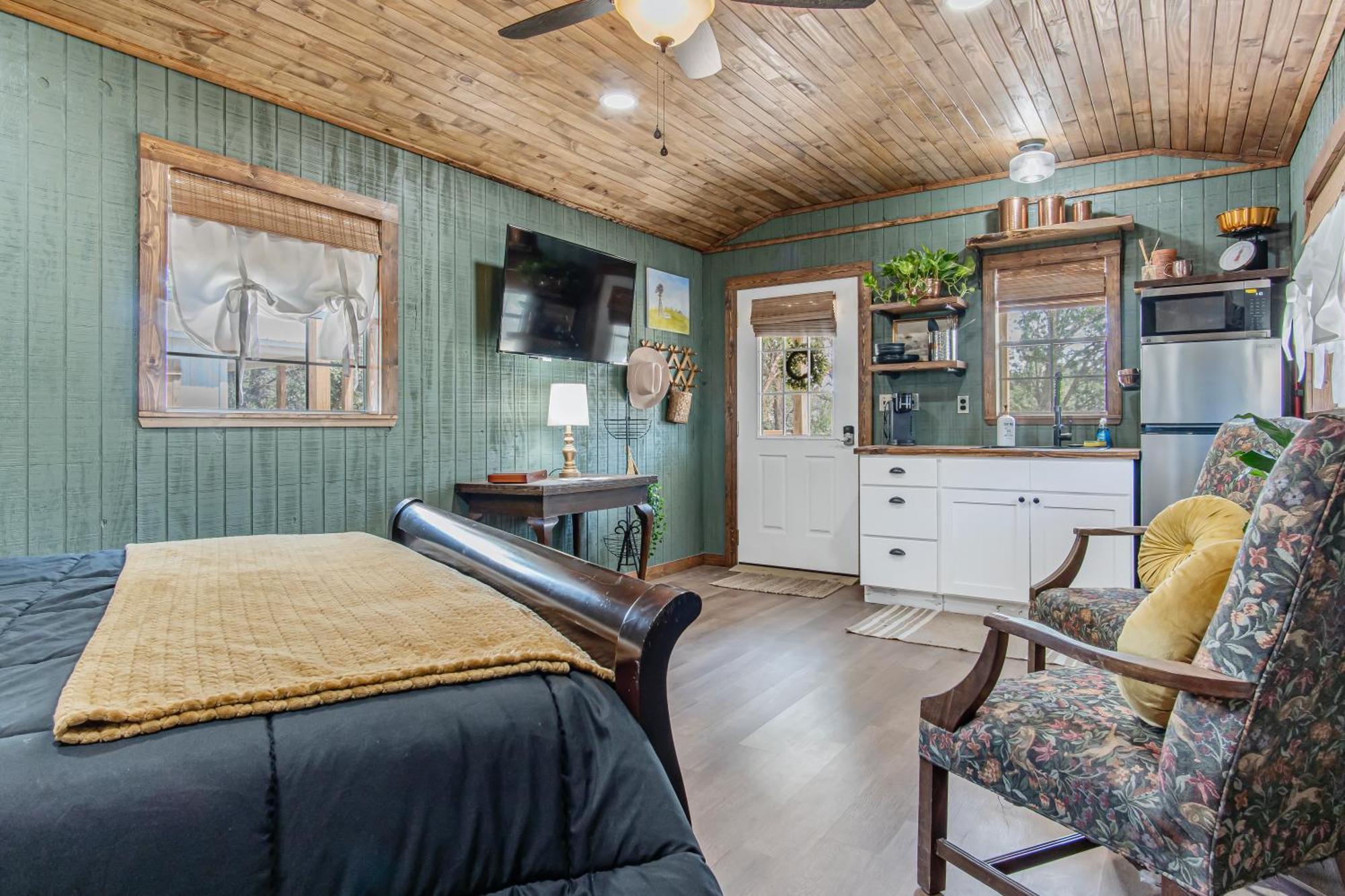 Lucky Star Ranch - Stargazer Hotel Tarpley ภายนอก รูปภาพ