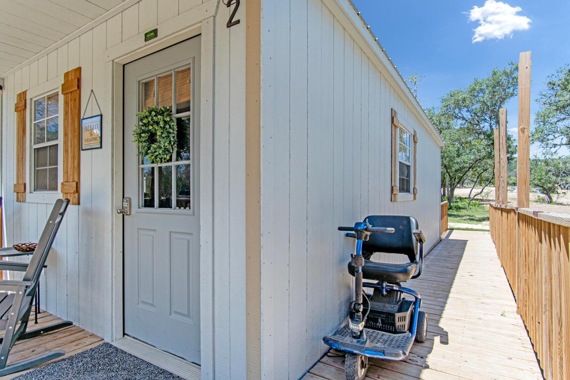 Lucky Star Ranch - Stargazer Hotel Tarpley ภายนอก รูปภาพ